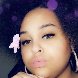 Meet your Posher, Samarah